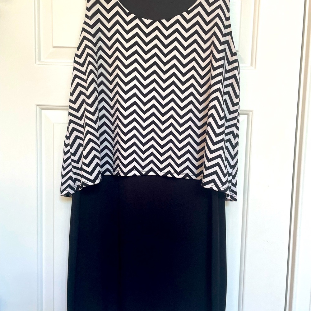 Women’s dress, size large, like new